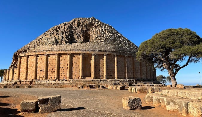 Algiers to Tipaza Coastal Journey - Image 1